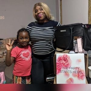 Meet your Posher, Mercedes